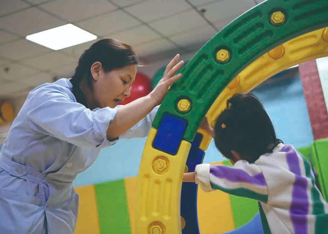 孤独症康复师怎么在网上免费报名,孤独症康复师资格证考试资料