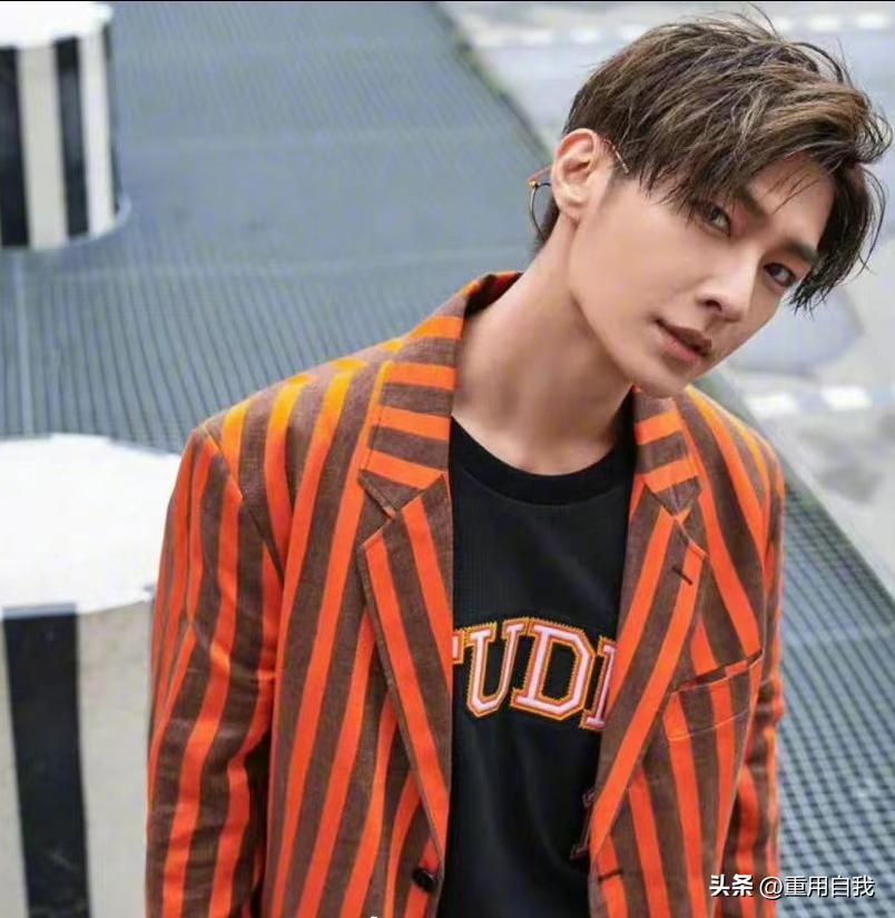 娱乐圈丑闻层出不穷怎么回事,娱乐圈的各大丑闻对社会的影响