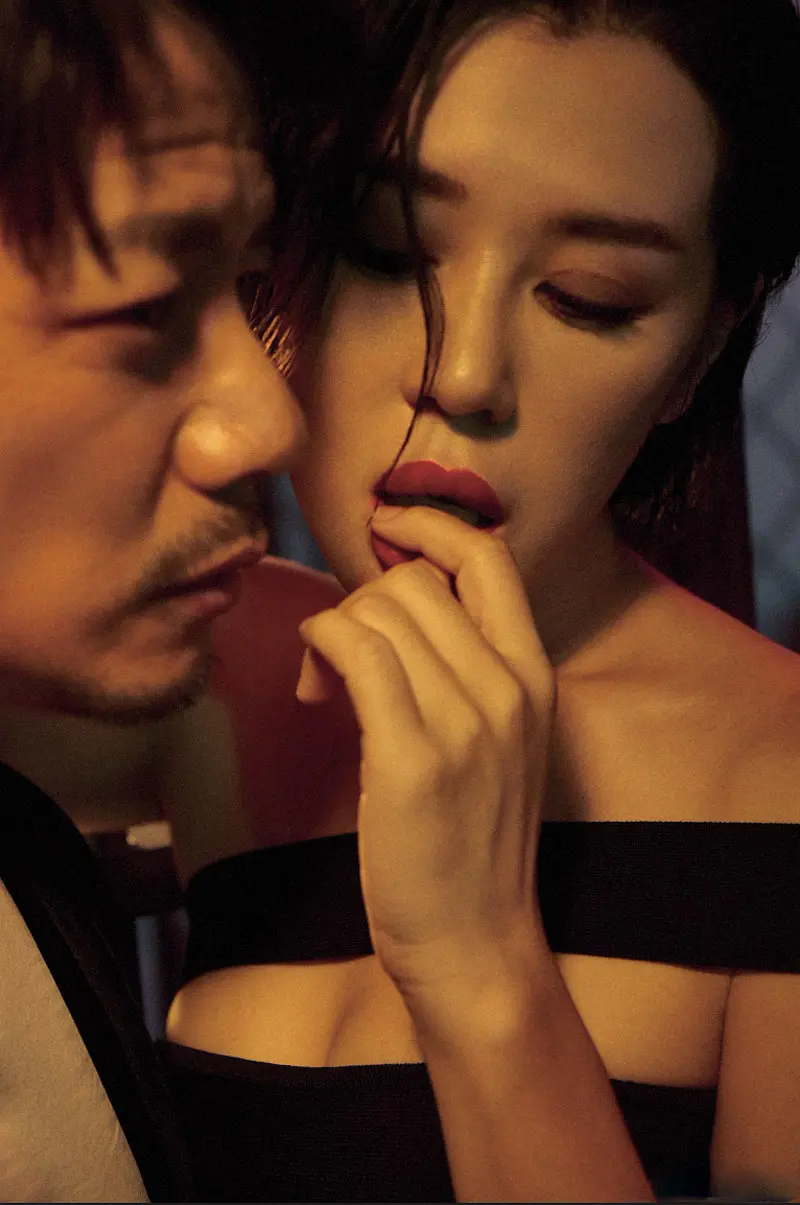 事实证明，“丰唇女神”余男的成功，靠的不是男人，而是自己