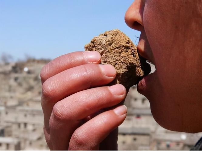 真实故事：东北一女子喝柴油“成瘾”，10年喝下数吨安然无恙