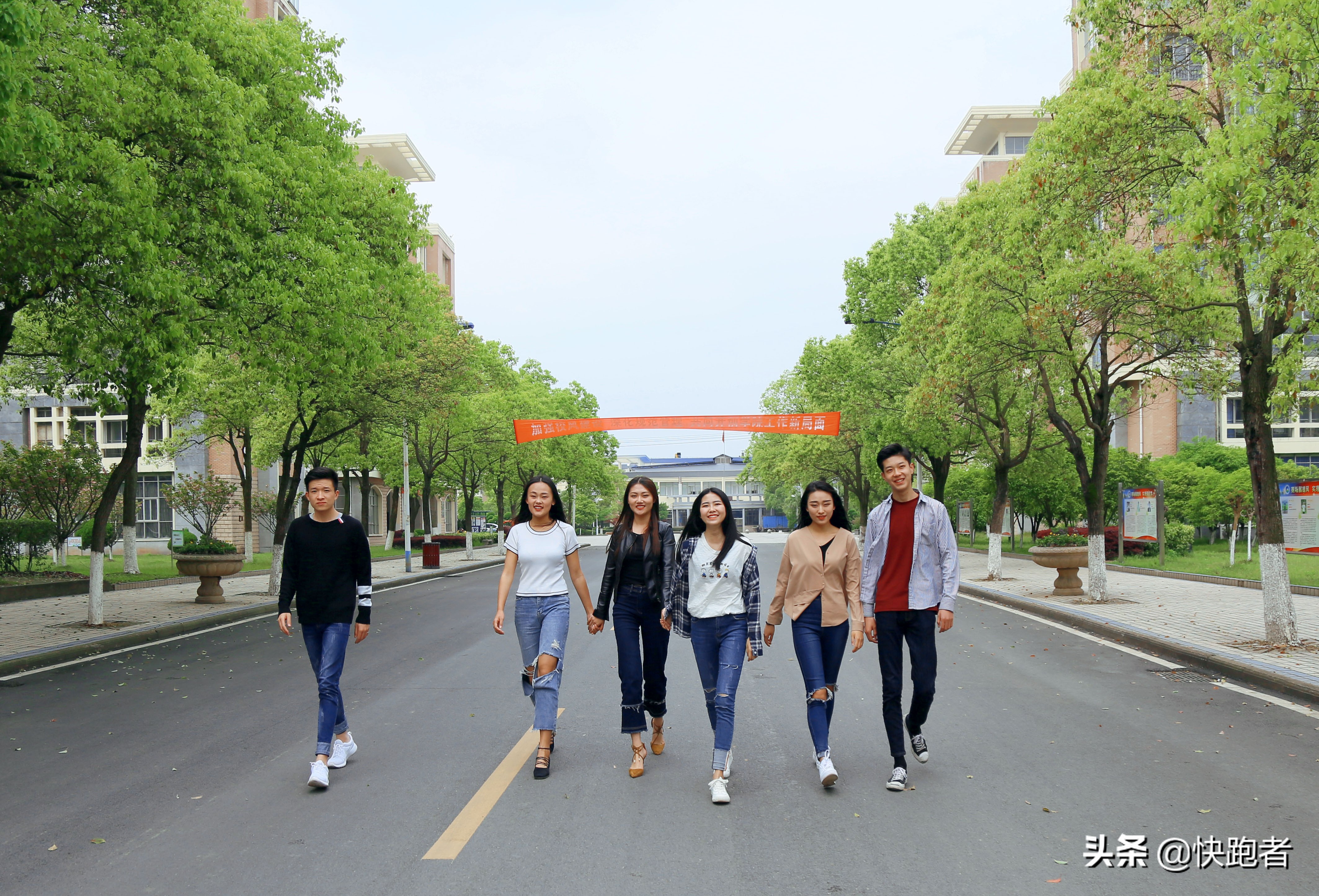 在校大学生创业好项目代理有什么,在校大学生如何创业