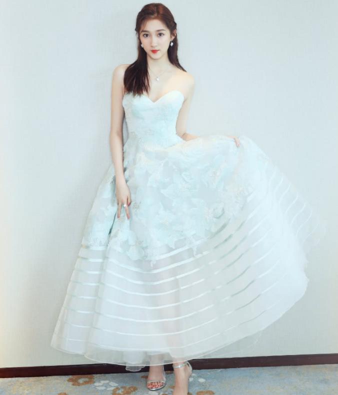 90后的关晓彤颜值,关晓彤是90后女明星吗