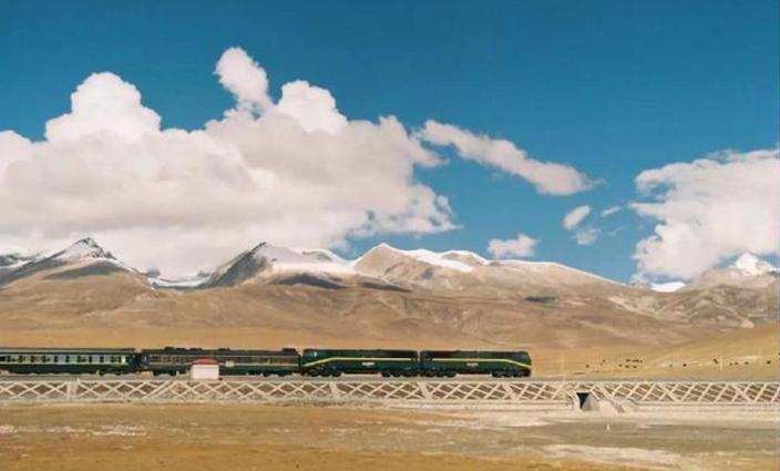 上海有直达西藏的绿皮火车吗,上海坐火车去拉萨全程美景