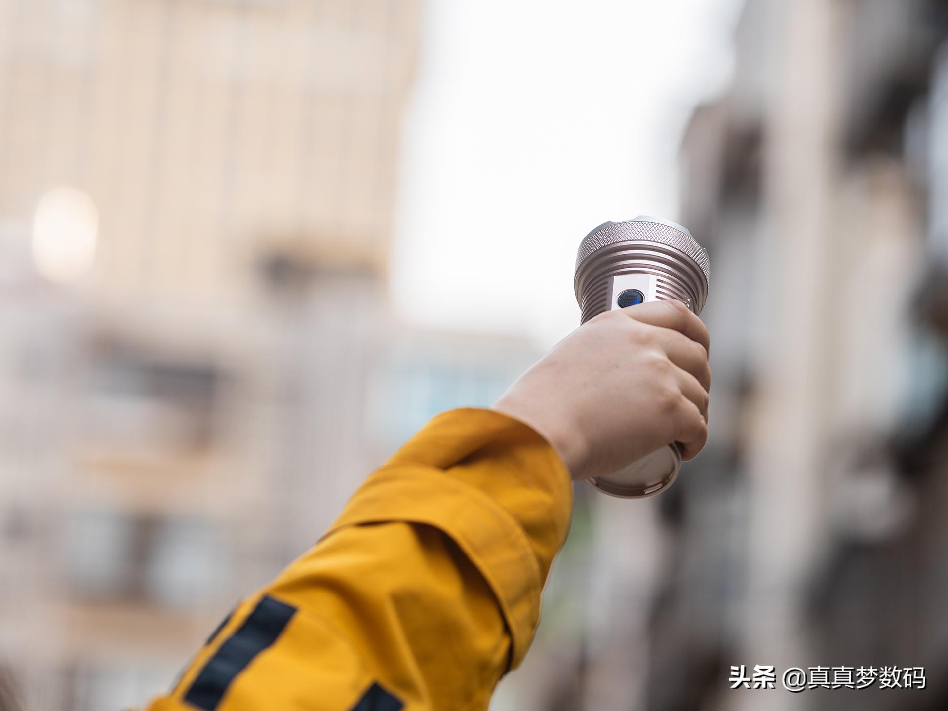 骇客手电ht50pro,骇客ht50手电换电池