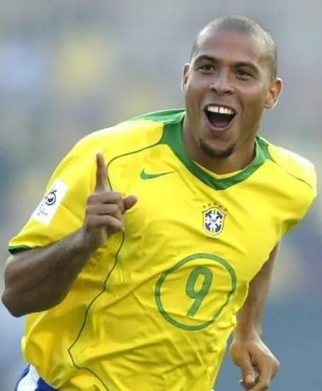 21世纪足坛十大进球,21世纪十大足球球星