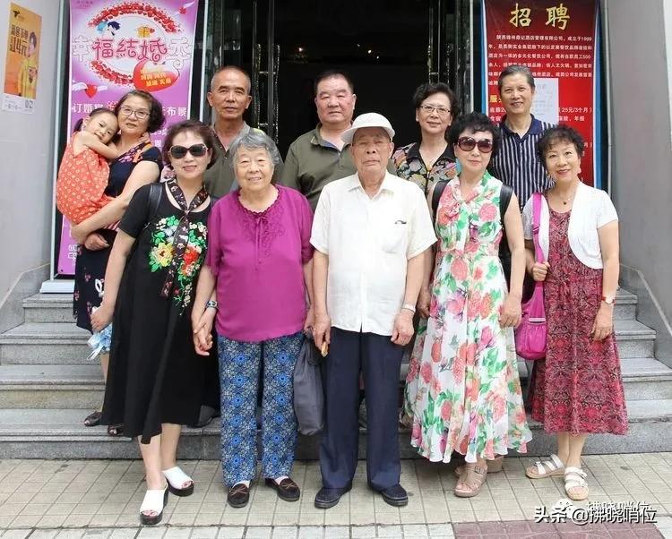 老战友四十年相聚联谊会上的感言,老战友40年后相逢重温战友情