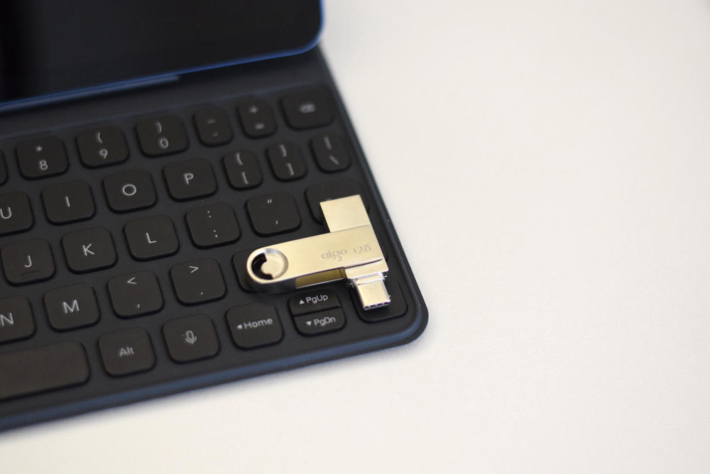 无需供电扩展坞,不用扩展坞可以用电脑连接手机吗