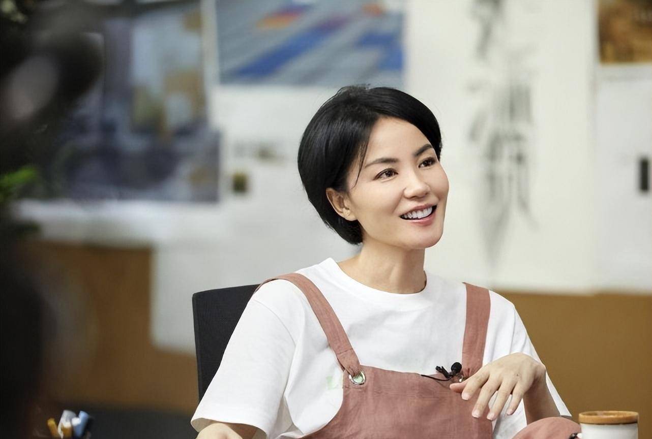 谢霆锋为什么如此喜欢王菲,谢霆锋为何喜欢王菲这么多年