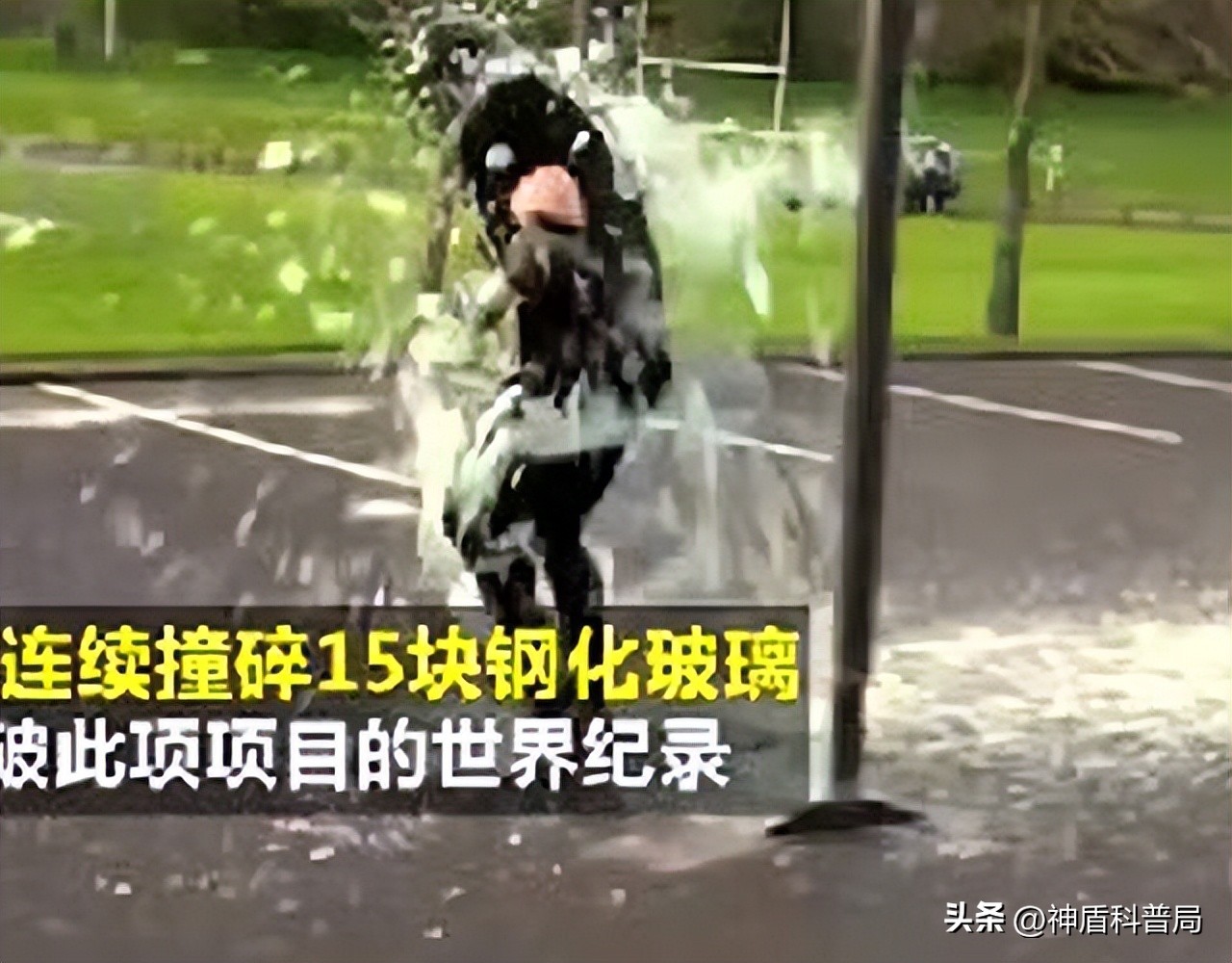 美国大叔网购老年机,美国大叔买安卓手机