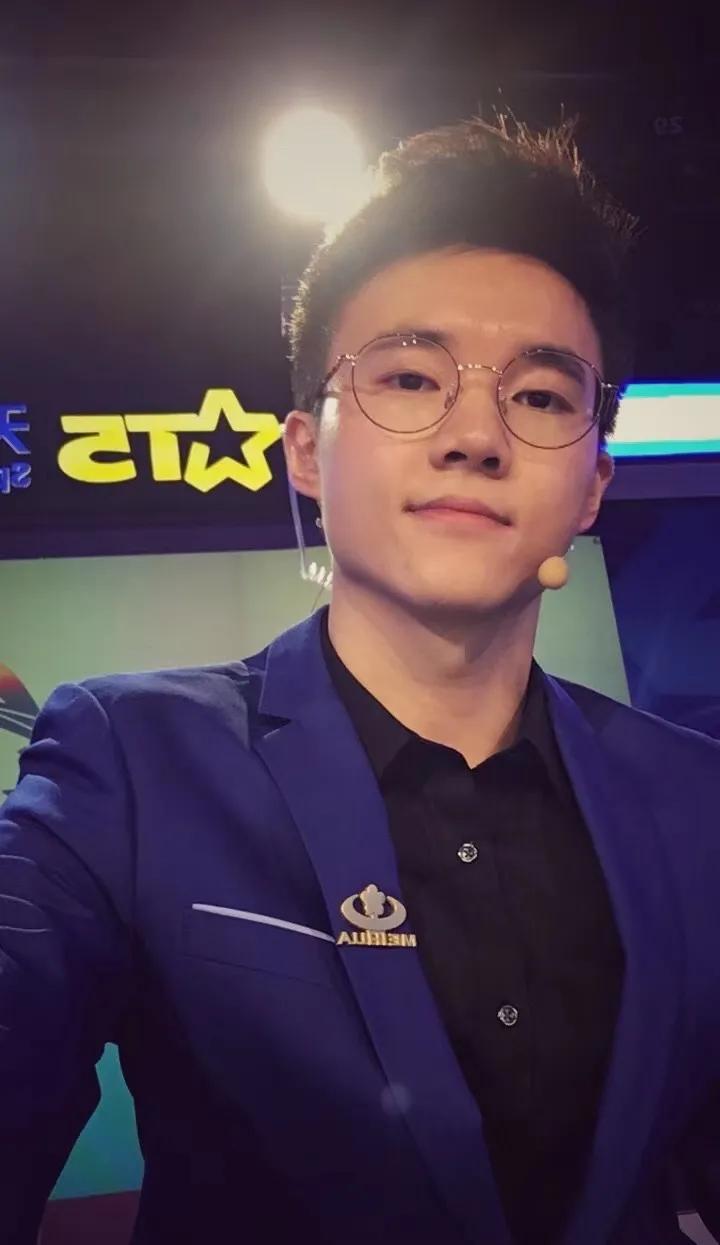 冬奥精彩瞬间集锦解说,冬奥闭幕式精彩瞬间康辉