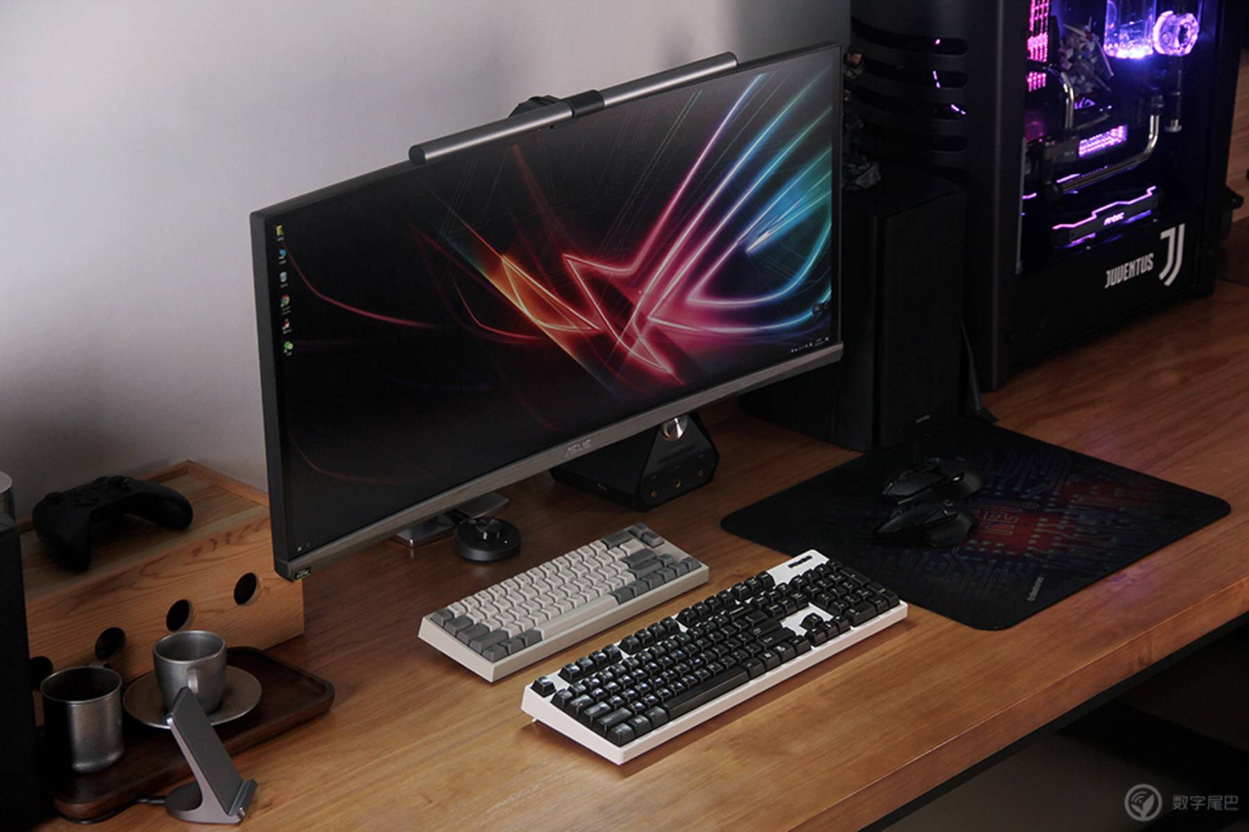 推荐几款高逼格电脑桌面,实用科技感很强的电脑桌面