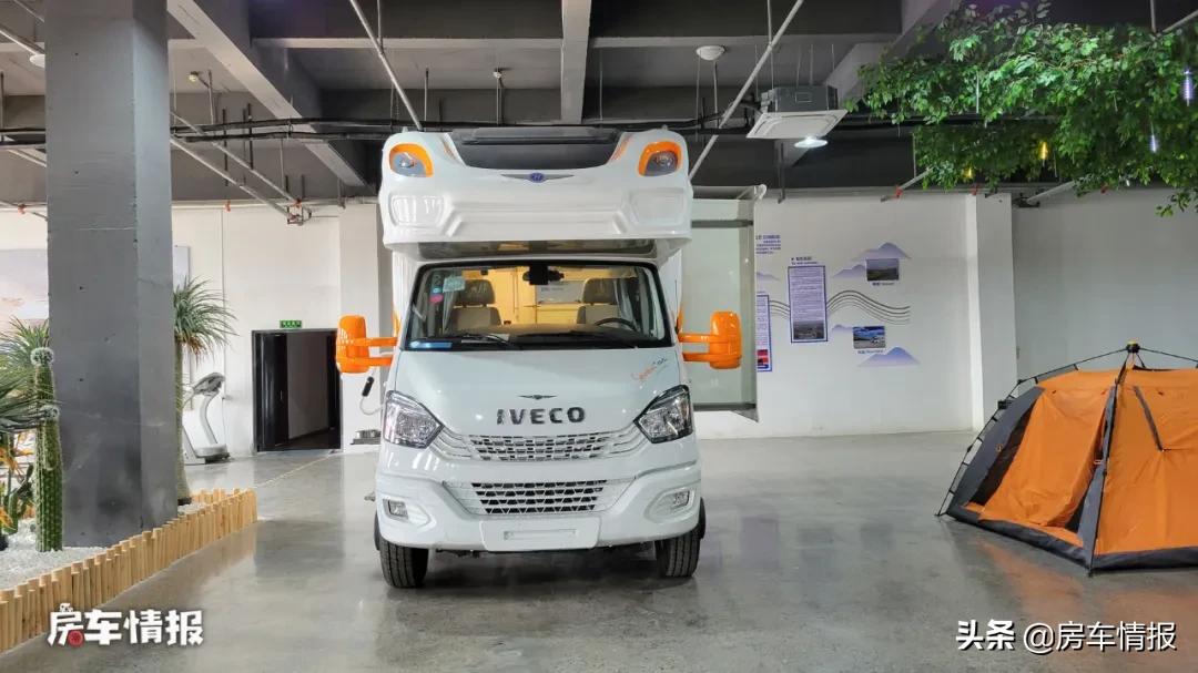 国产房车最顶级6x6自动挡房车,房车6.5t最新款