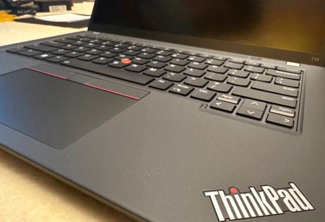 联想为什么给人的感觉就是塑料外壳？来看看联想ThinkPadT14