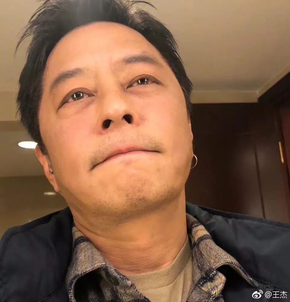 消失的歌星死亡,王杰消失十年