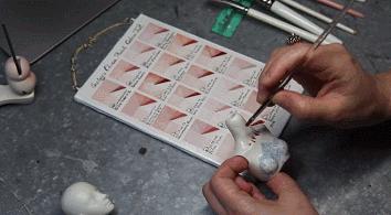 惊呆!李晨花200万为范冰冰定制的新娘娃娃,原来长这样!