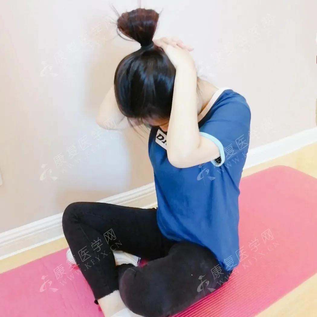 头痛颈椎僵硬什么原因,头痛的时候肩颈僵硬