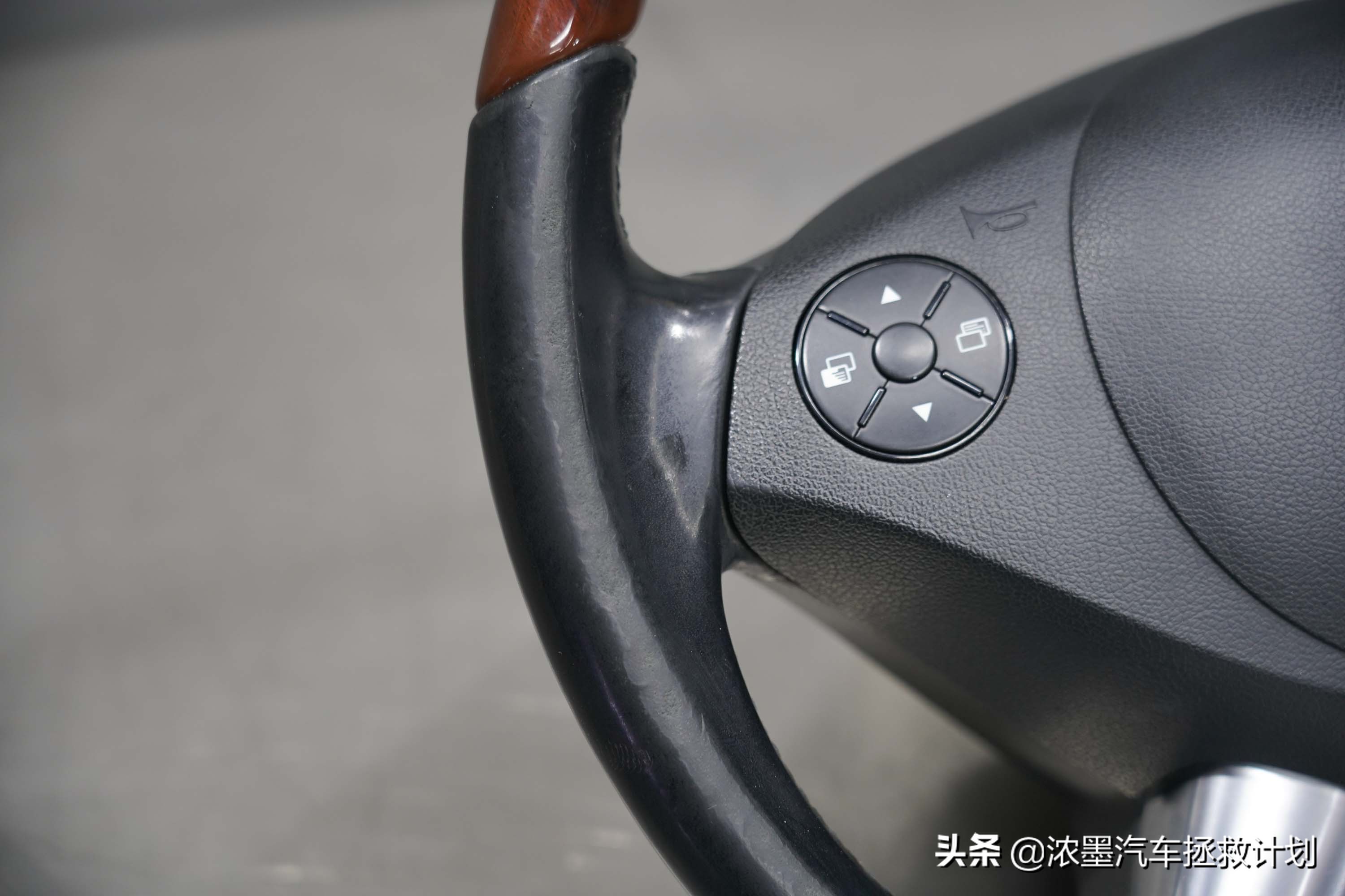 奔驰唯雅诺翻新全过程,奔驰唯雅诺翻新升级价格