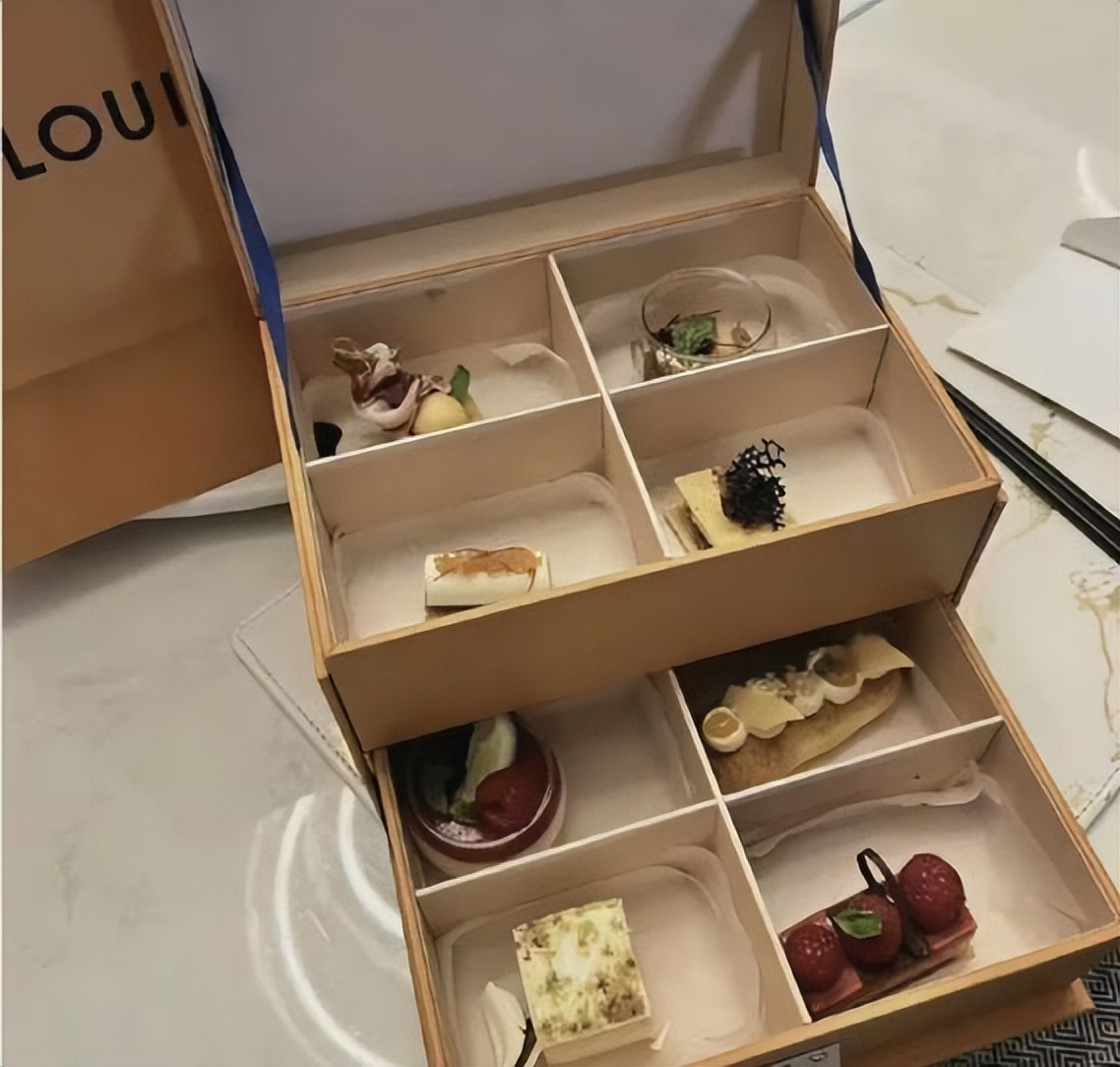 奢侈品lv是最成功的么,奢侈品lv都是什么人买