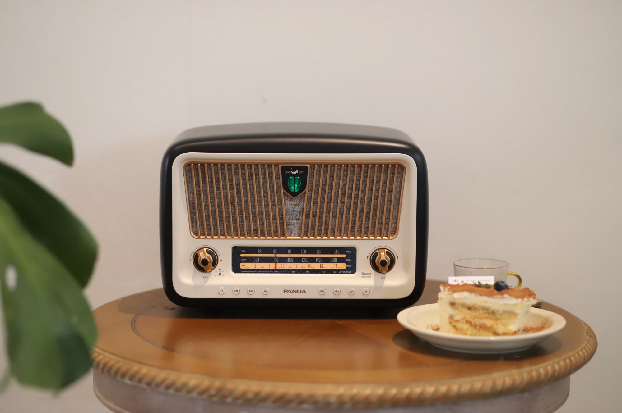 旧时收音情怀邂逅现代科技，熊猫1936D85复古收音机蓝牙音响体验