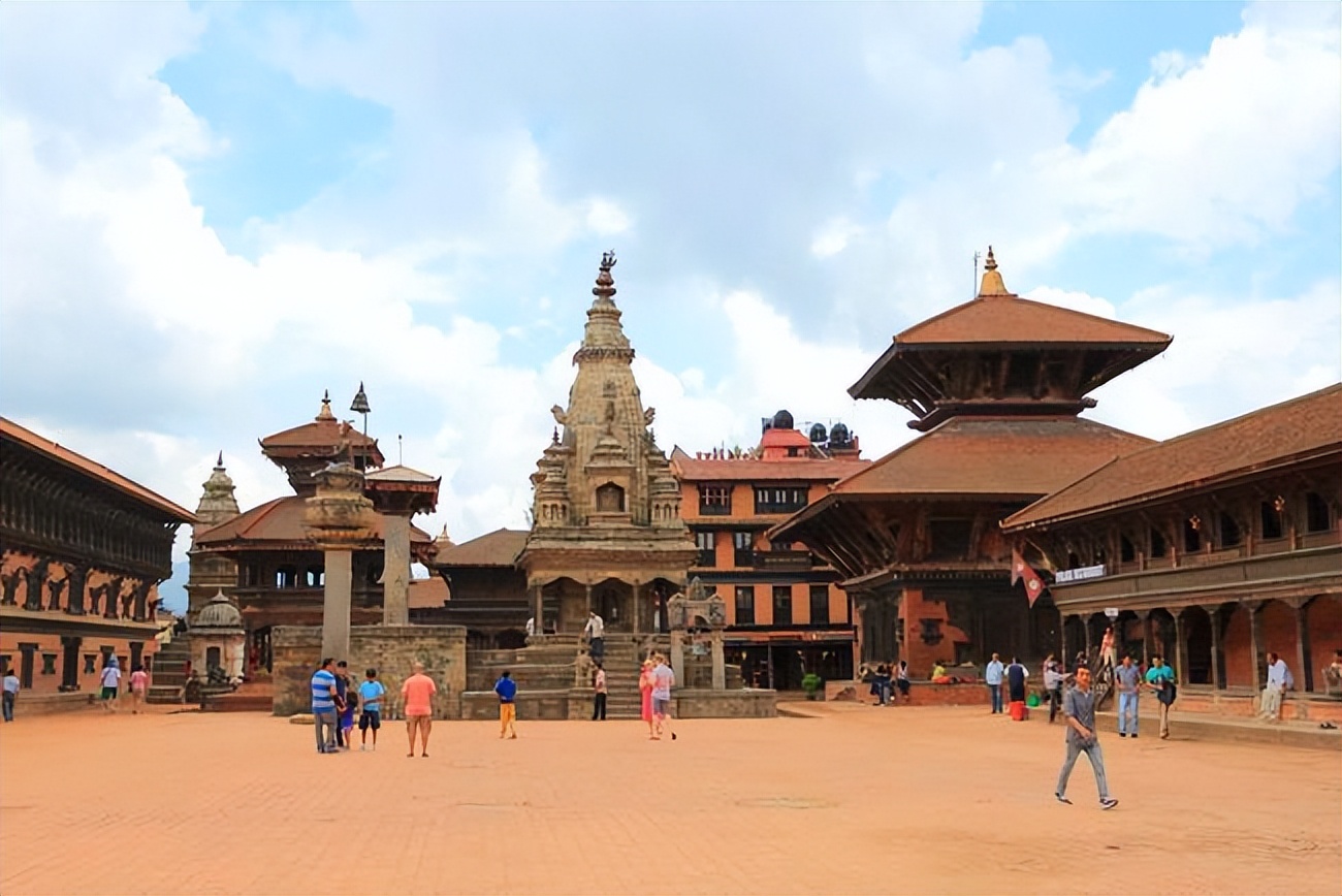 去尼泊尔旅游玩什么 (去尼泊尔旅游换什么钱)