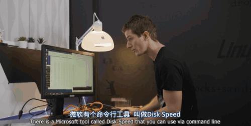 买各种各样的硬盘,买新的固态硬盘