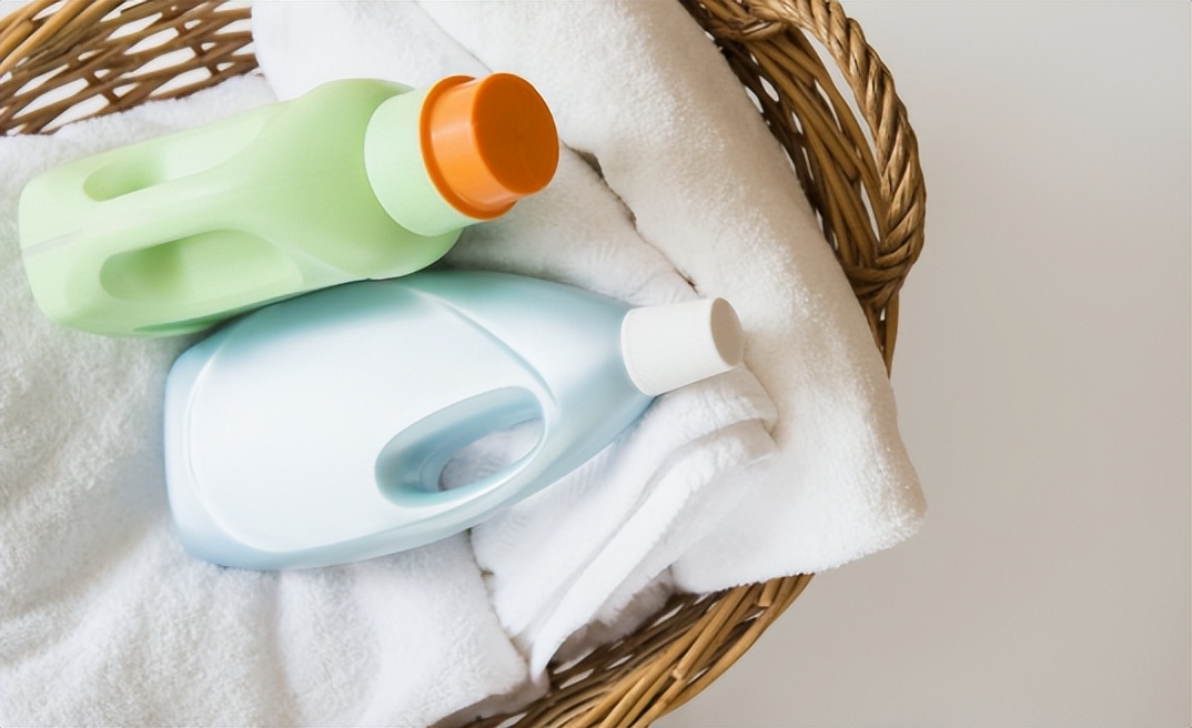 冷天衣服带有静电如何去除静电,织物静电消除