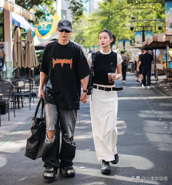 成都街拍，辣妹子的穿搭太圈粉，各种风格时髦好看