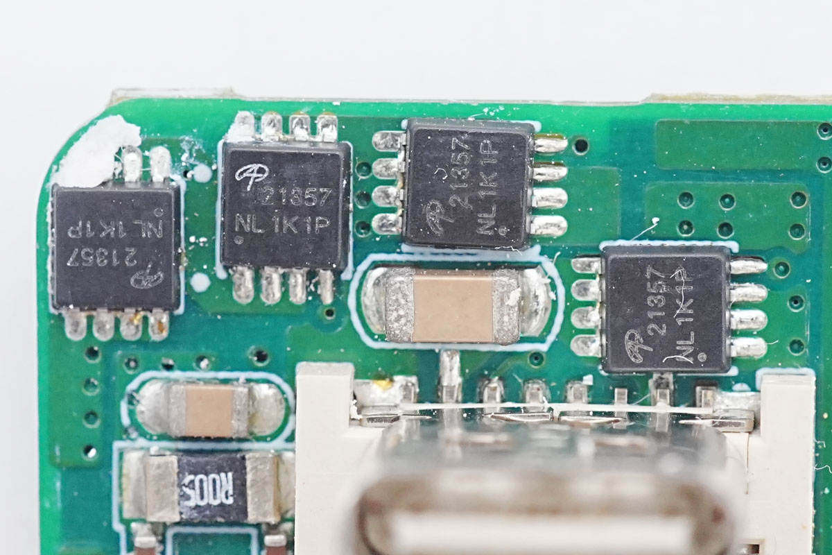 倍思氮化镓120w充电器拆解,倍思65w氮化镓红色版充电器拆解