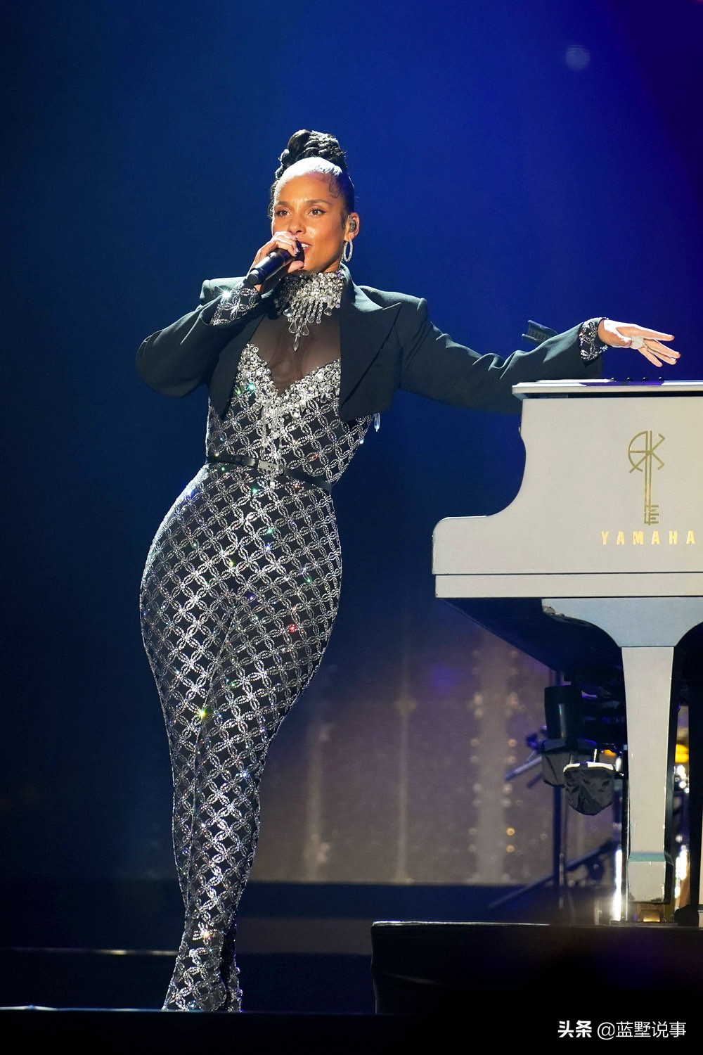 美国女明星穿衣图片,欧美女星爱穿的连体衣