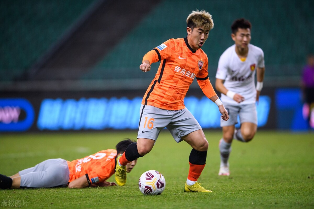 李章洙胆子太大了！多位深足主帅都不敢重用的人，如今成球队首发