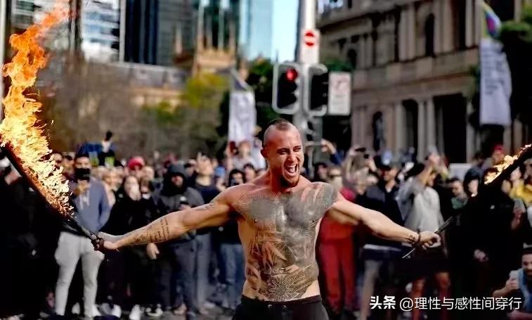 海外看东方，洋姐夫回国见闻，坦承澳洲已经落后中国十年