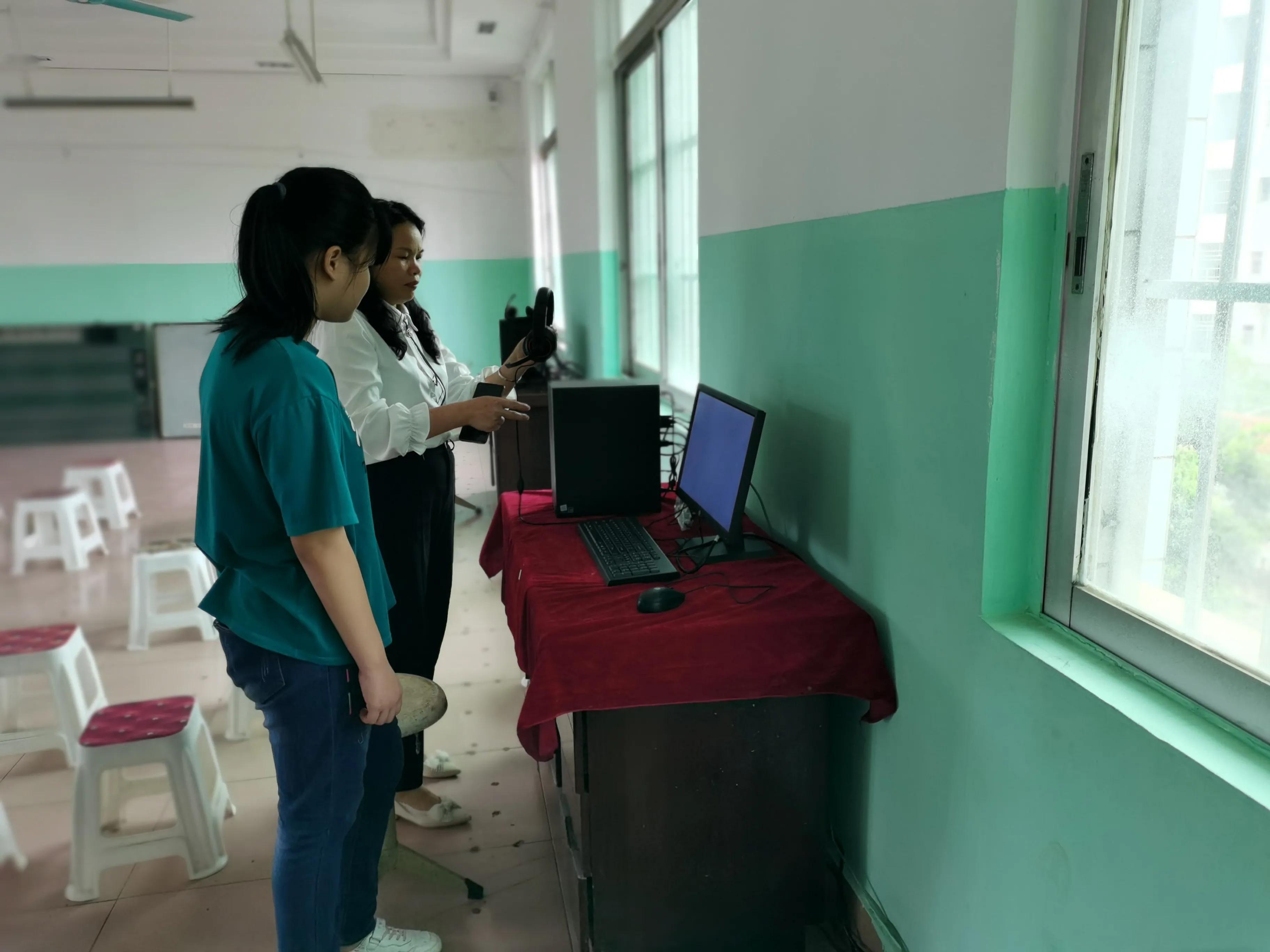 凤凰花开树树红，民小迎检步步实--记民族小学“国测”准备工作