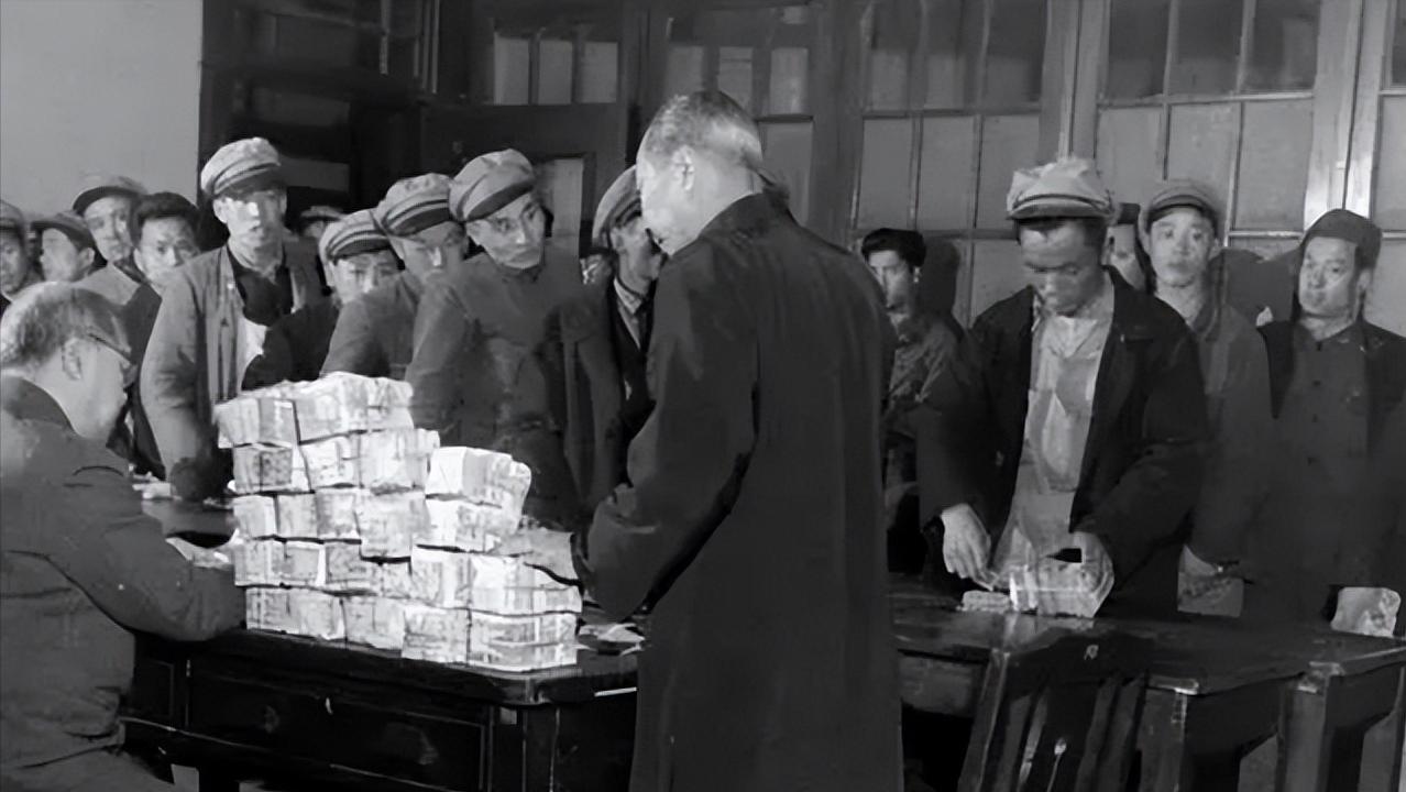 鲁迅时期一块银元换成现代多少钱,鲁迅当年多少钱买的四合院