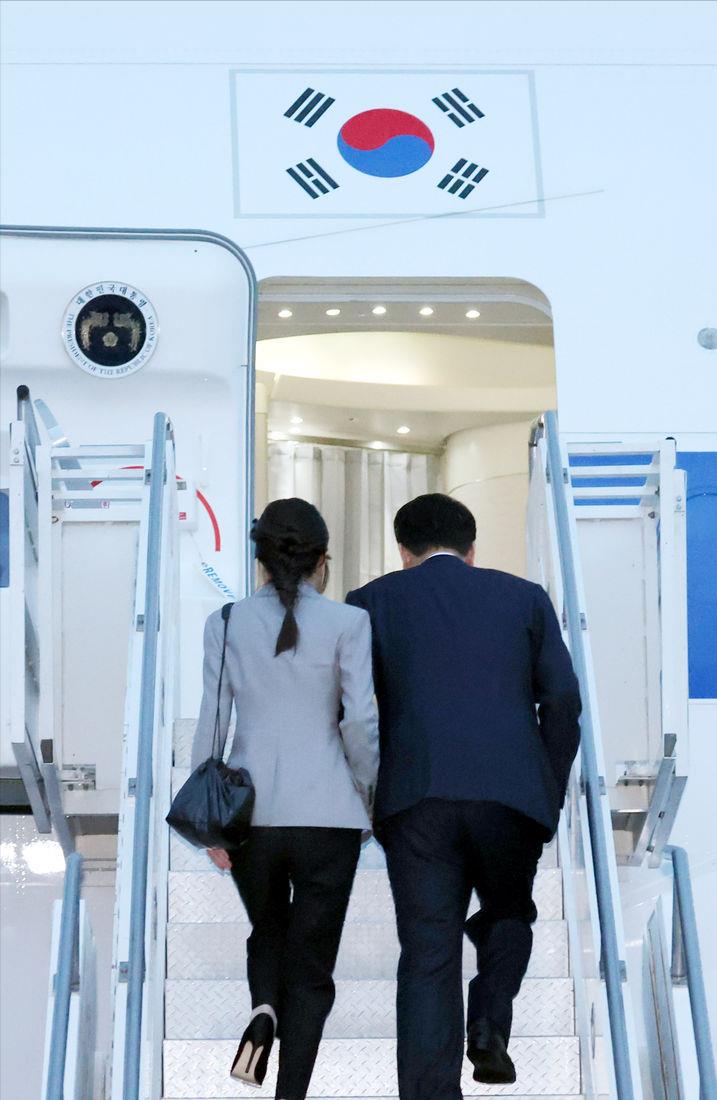 韩国第一夫人发夹,韩国第一夫人灰色造型