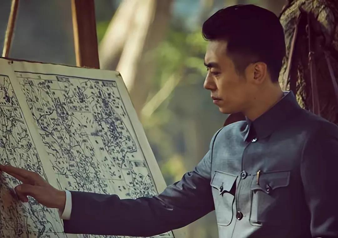 民国第一帅“周恩来”别硬演，有人尴尬凑数，有人爷青回