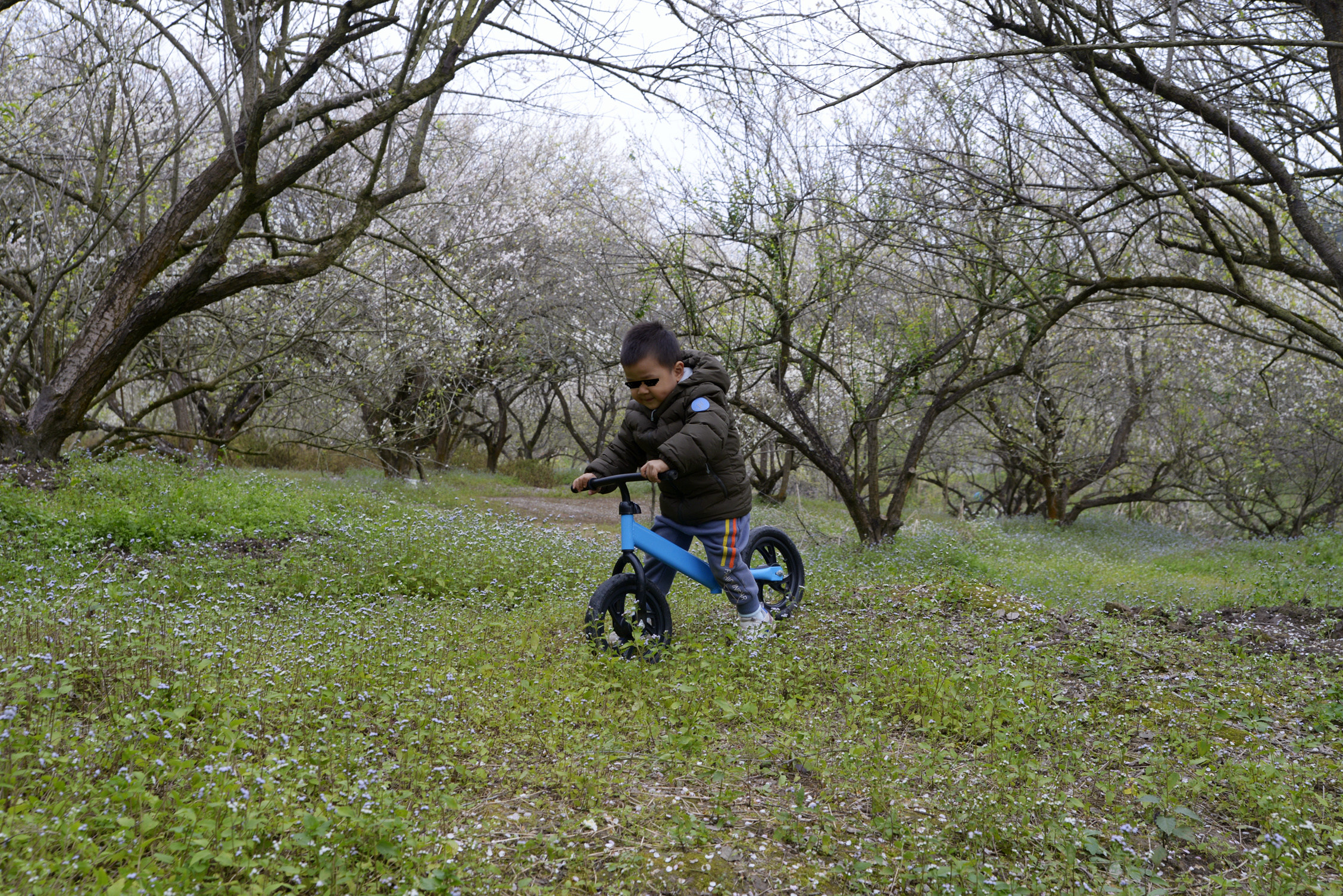 国产跟黑冰一个档次羽绒服,国货之光轻薄羽绒