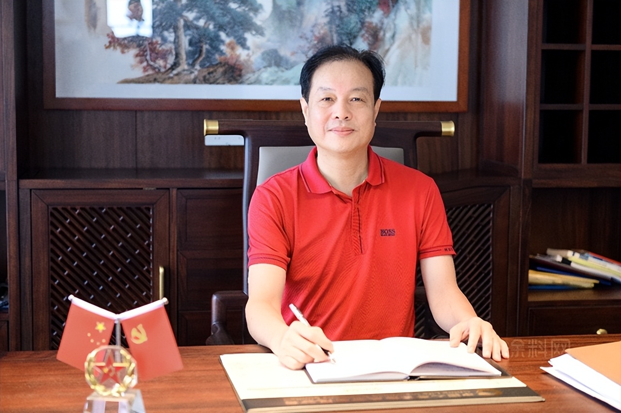 31年家具漆经销商的亿商之“道”——访广东漆加化工董事长李剑文