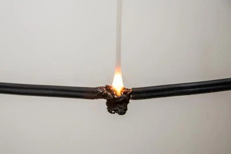 空气开关漏电保护器跳闸怎么解决,家用漏电开关经常跳闸是什么原因