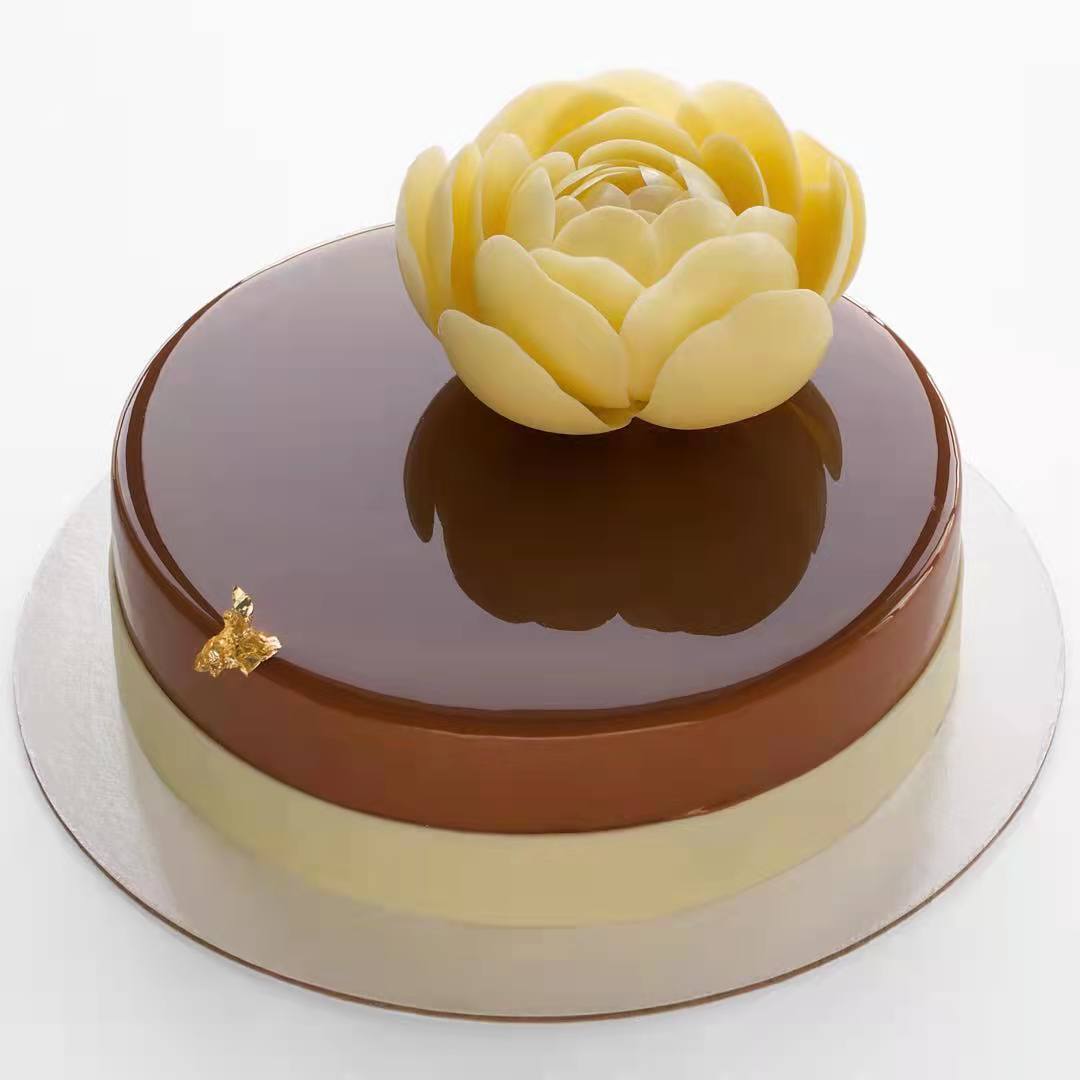 价值2000元的完美镜面蛋糕有多美？顶级镜面蛋糕设计欣赏