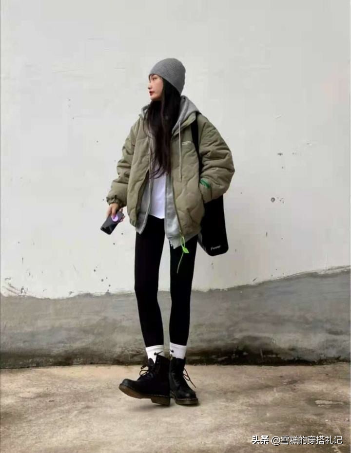 什么颜色的马丁靴百搭洋气,马丁靴豆腐裤绝美冬天就该这么穿