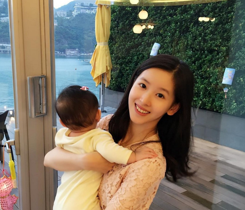 奶茶妹妹章泽天怎么发家,奶茶妹妹章泽天有多少资产