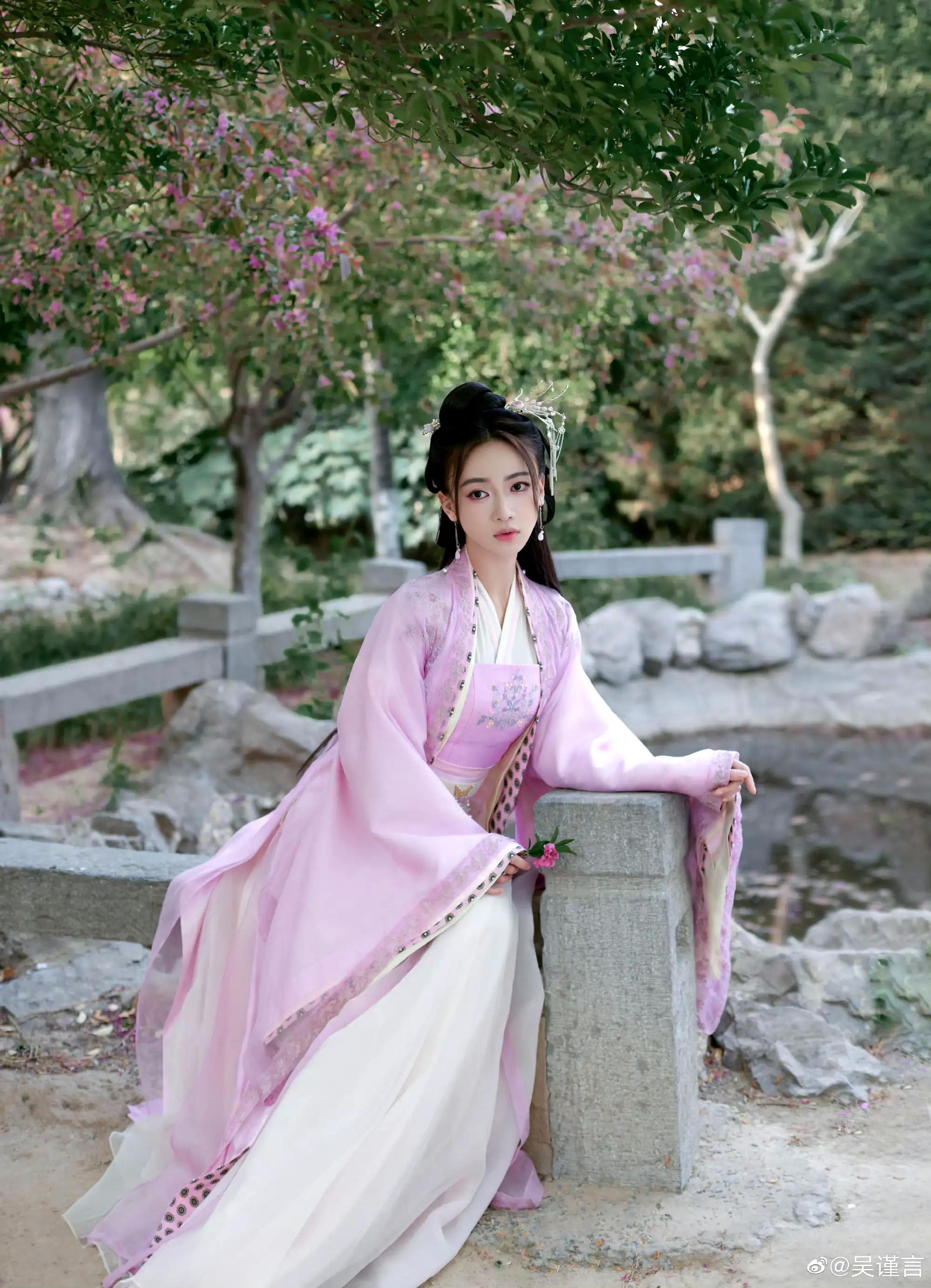 吴谨言汉服开封,吴谨言古装图推荐