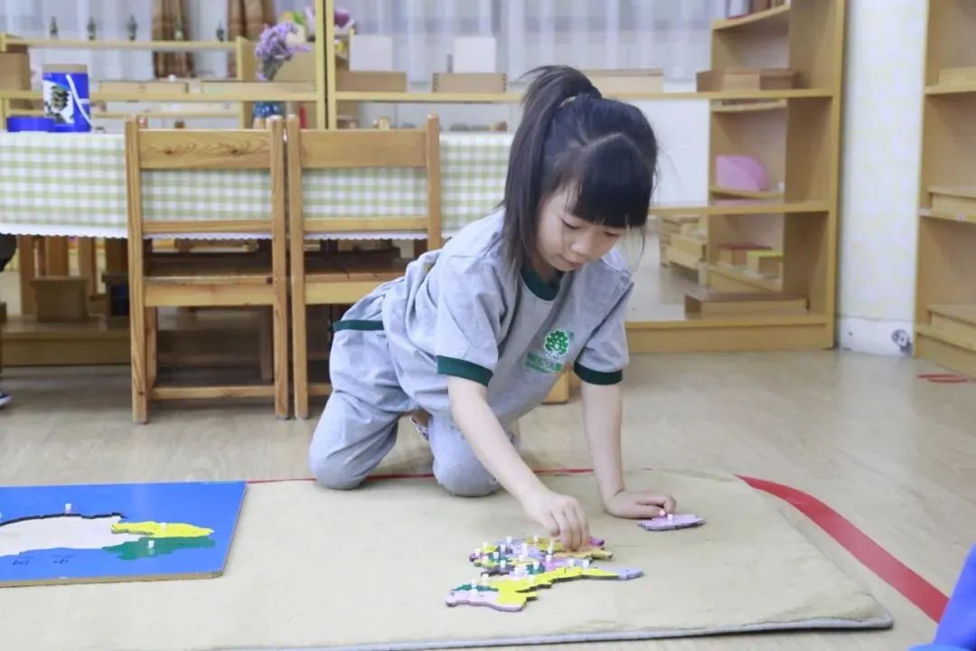 蒙氏教育培养孩子们的秩序感,蒙氏教育如何教育不同年龄段孩子