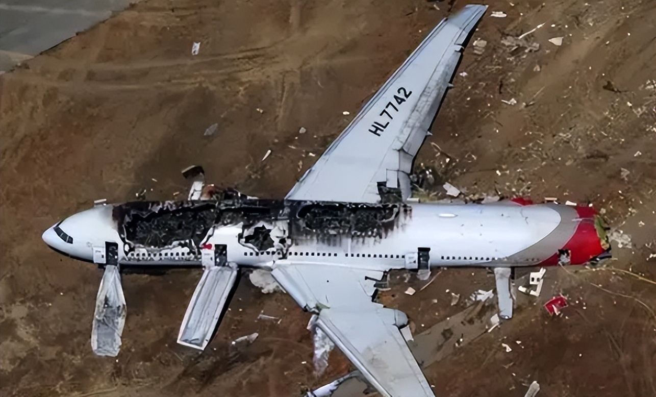 对东航mu5735飞机失事的看法,东航mu5735客机失事都找到了什么