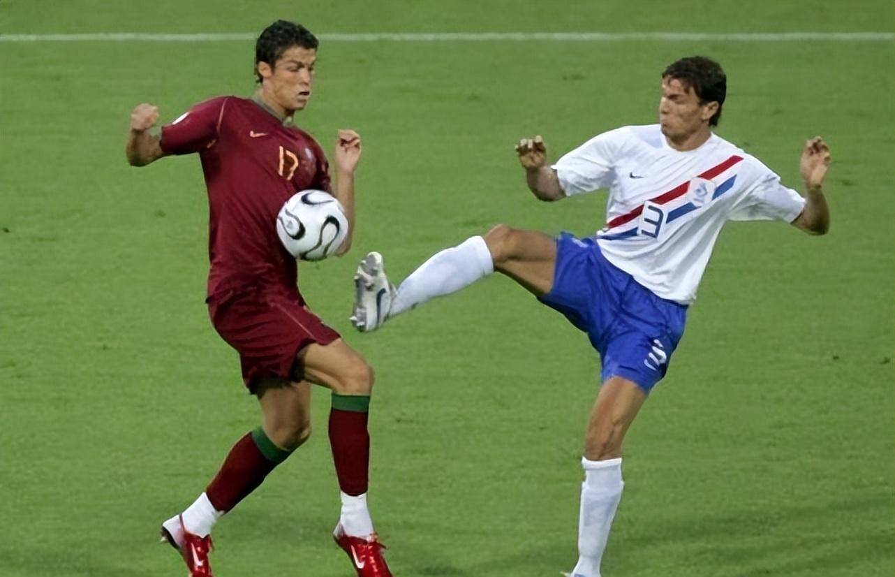 世界杯最肮脏的比赛,足球史上最无耻球队黑哨