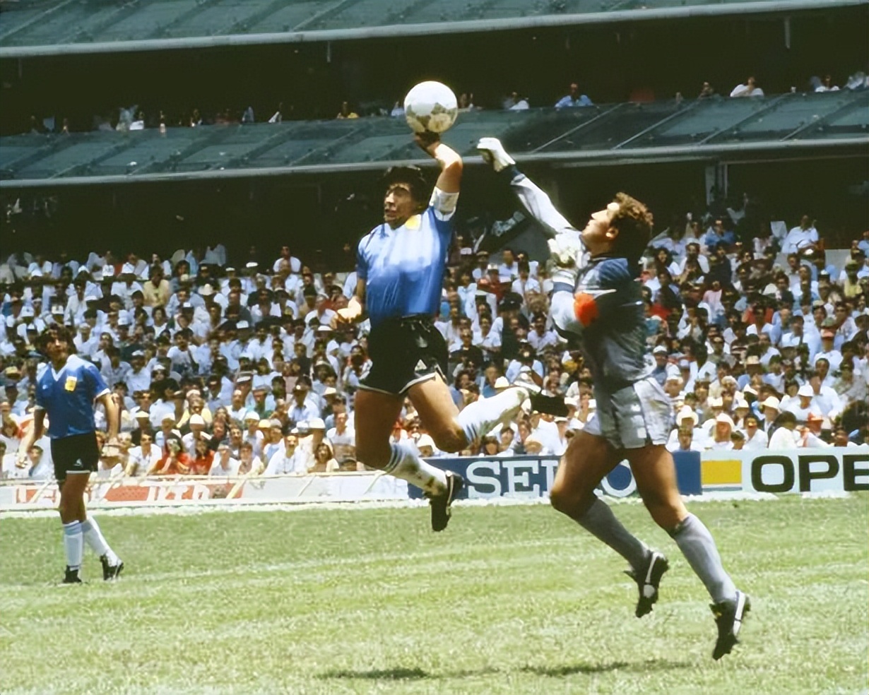 回顾马拉多纳世界杯上帝之手,马拉多纳上帝之手40周年