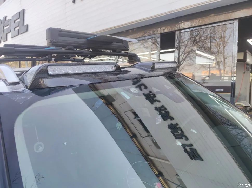 路虎发现5加装前探照灯,路虎发现五大灯测试