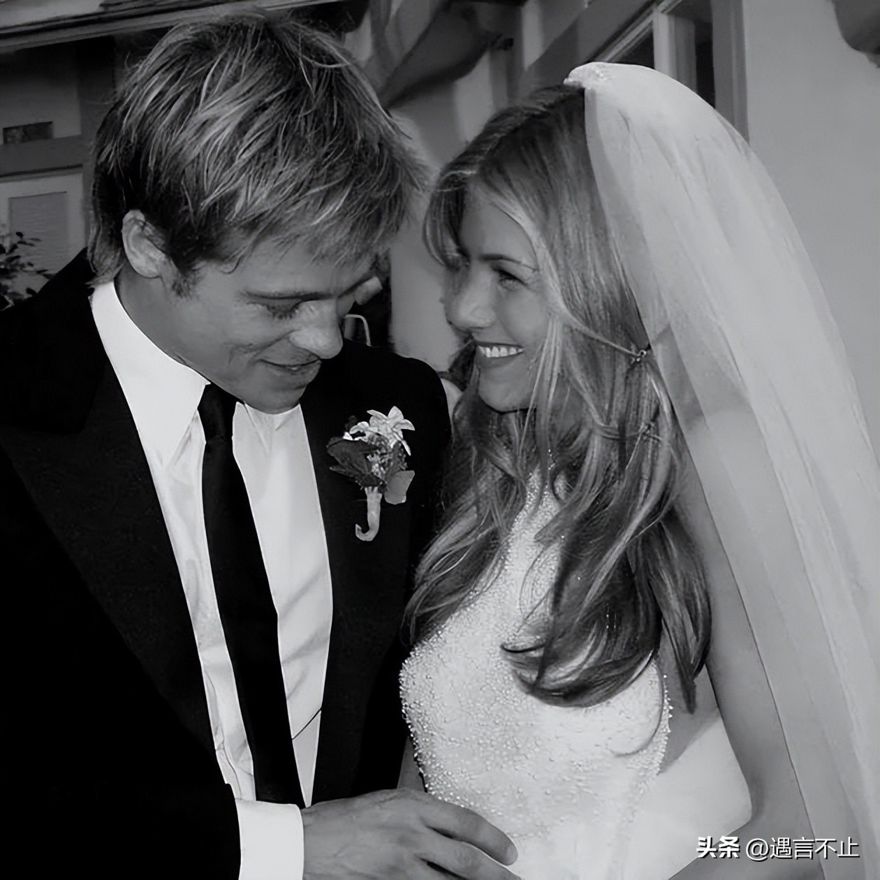 后悔整容，只恋爱不结婚，她才不是那个争强好胜的莫妮卡