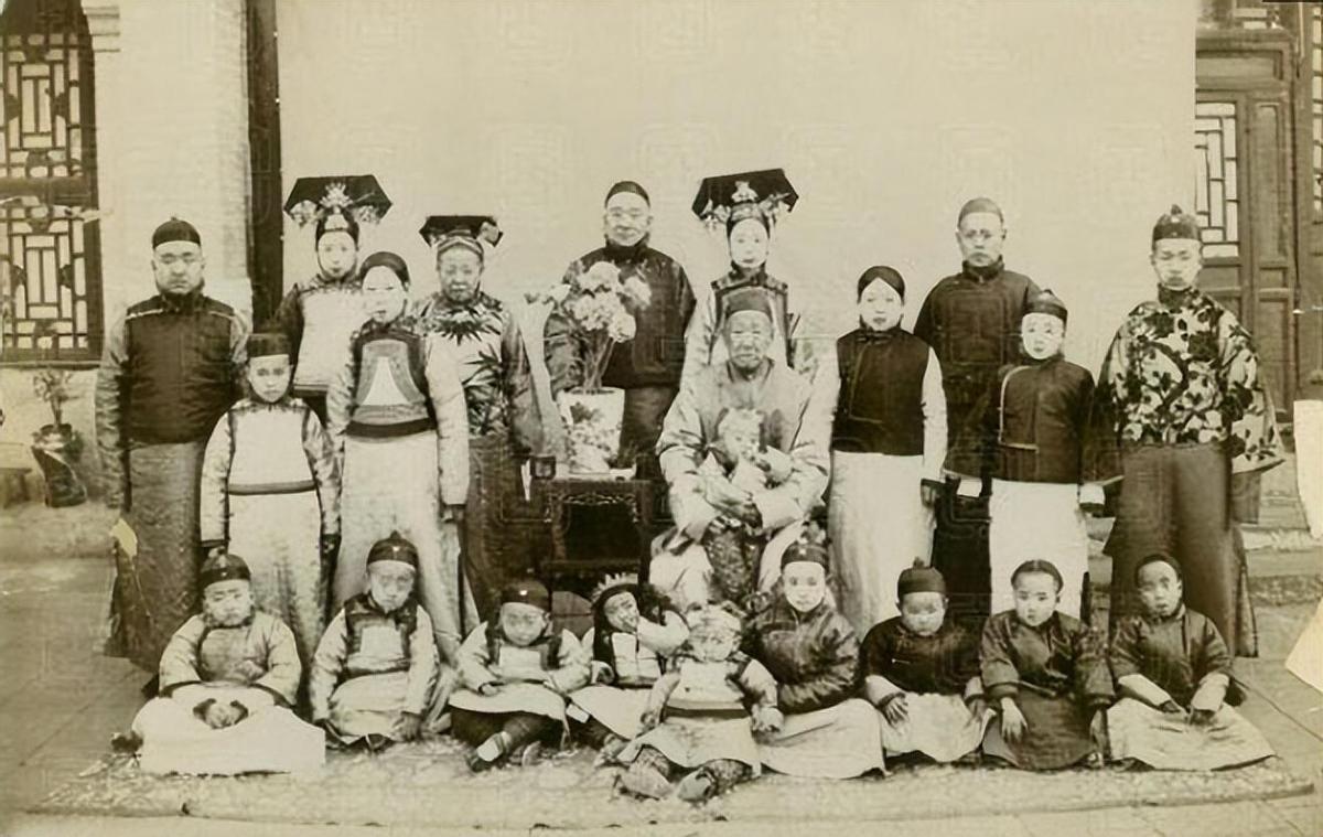 鏃ュ啗渚靛崕鍏借,渚靛崕鏃ュ啗鍏借