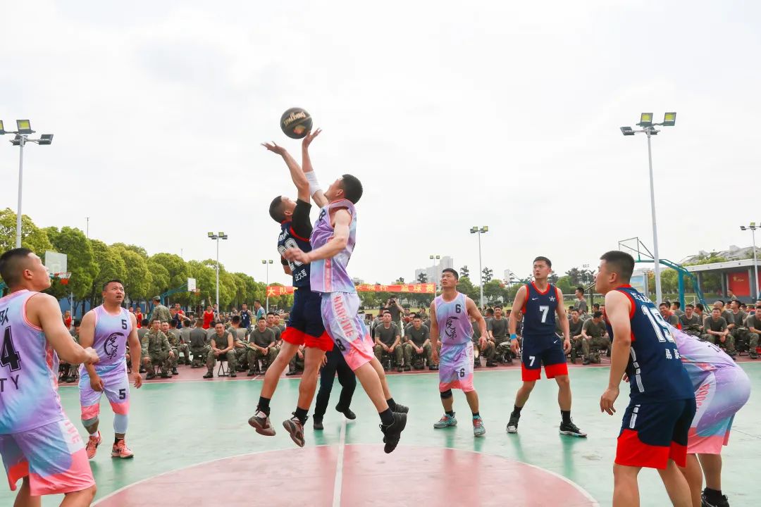 军营帅气视频,镜头下的军营青春岁月